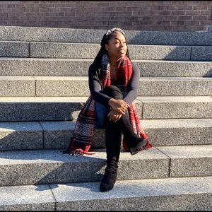 Meet your Posher, Sashoya